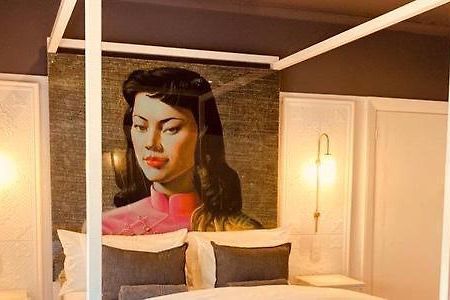 Bed and Breakfast Cellar In Town Робертсон Экстерьер фото